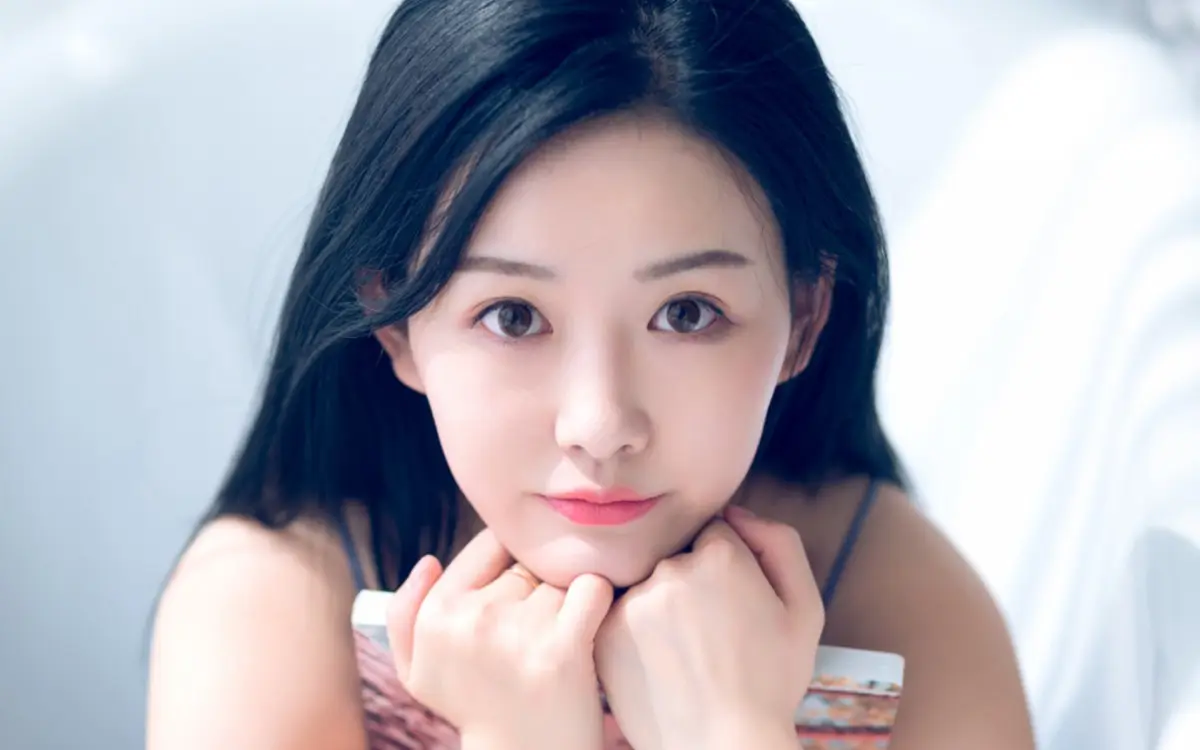 台湾哈尔滨私人伴游燕子