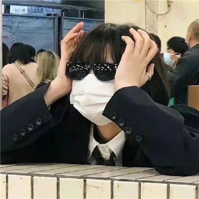 台湾伴游女生冯萧玉的资料